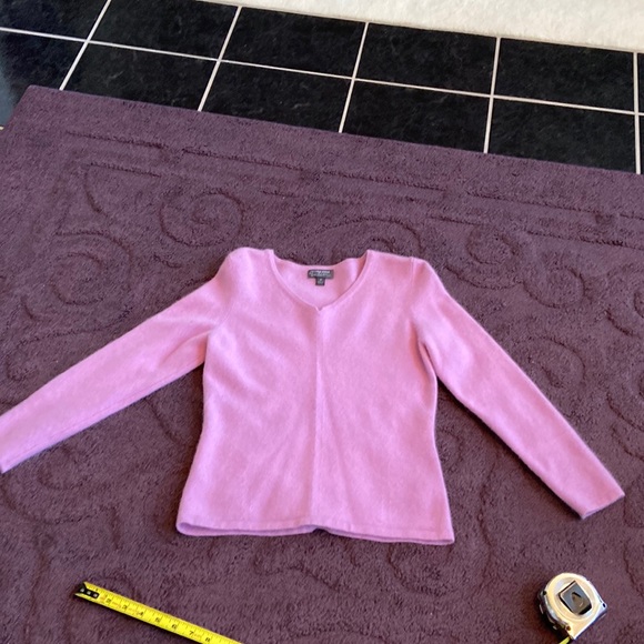 Classiques Entier Cashmere Sweater - Picture 1 of 8